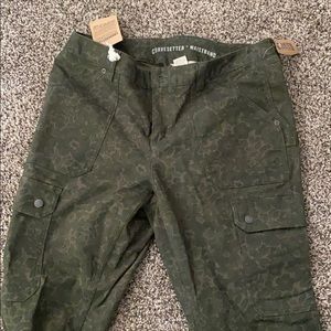 NEW Duluth Floral Fire Hose Slim Leg Cargo Pants